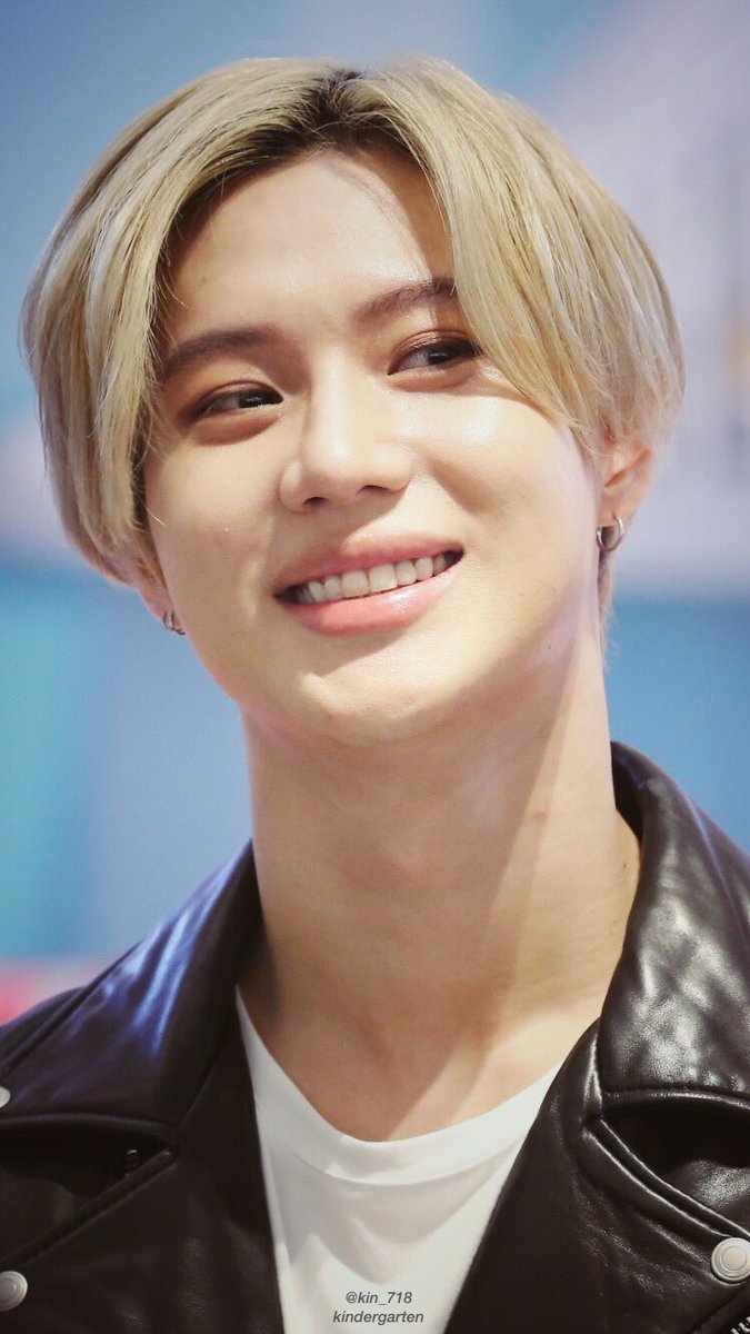 taemin smiling