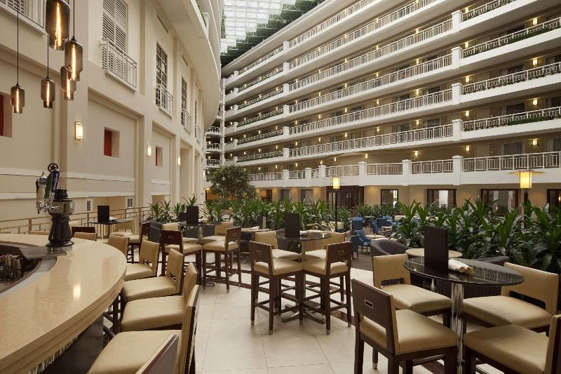 embassy suites by hilton alexandria old town