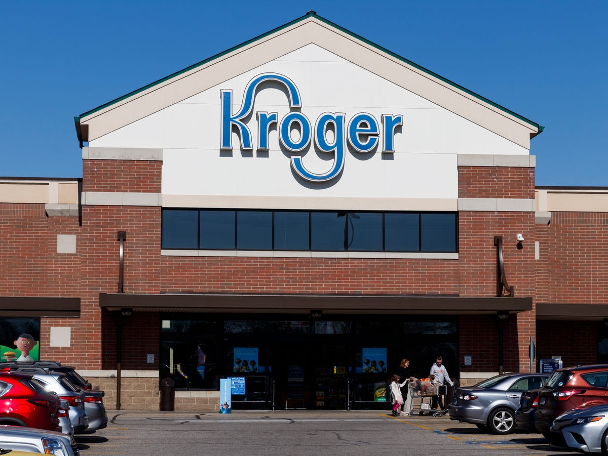 are kroger stores open today