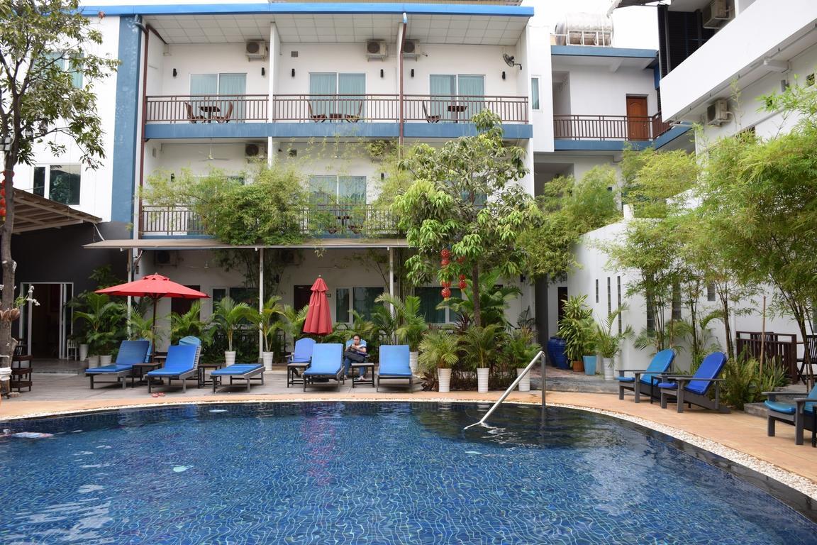 hostel phnom penh