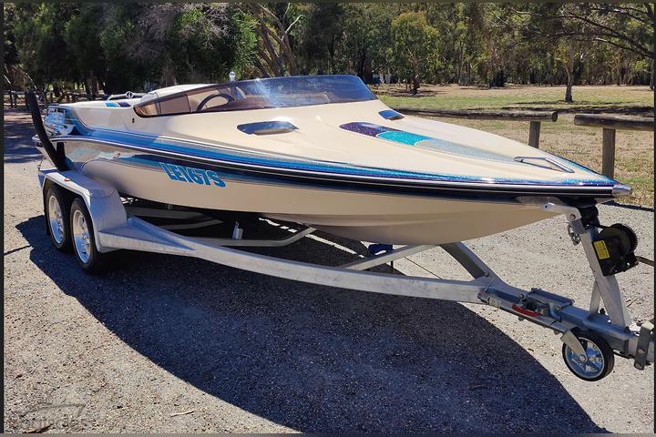 ski boat for sale