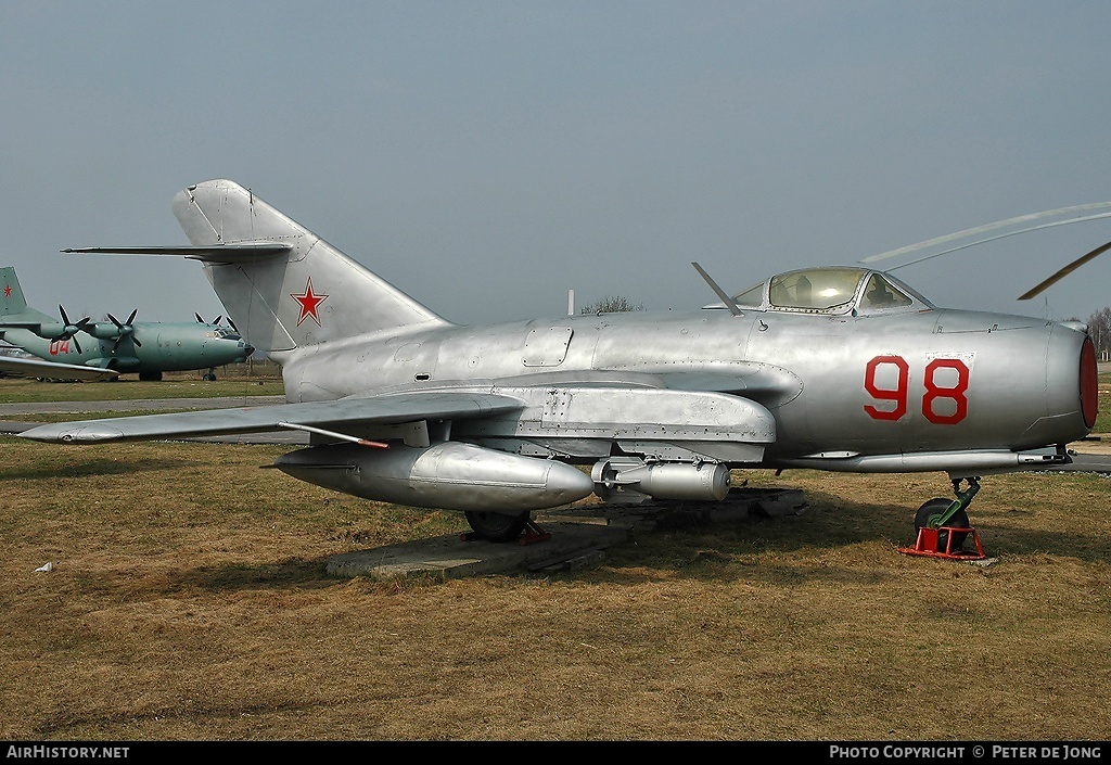 mig 15 ish