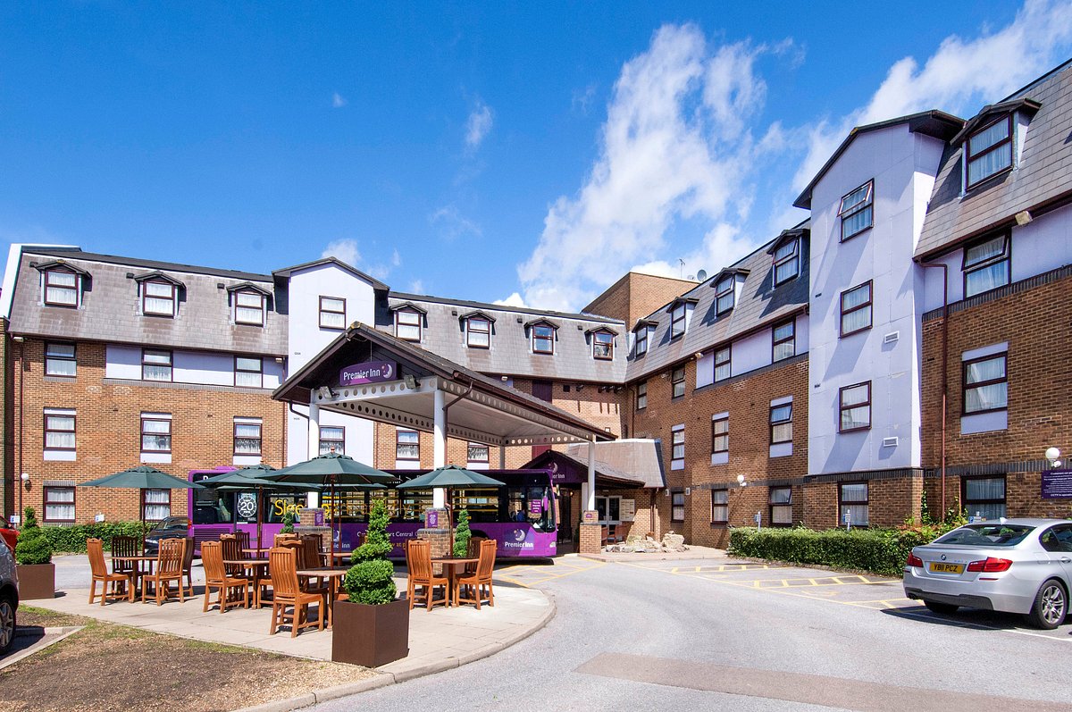 premier inn hotel gatwick airport