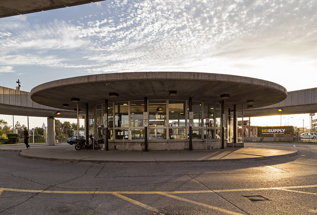 finch station passenger pick up