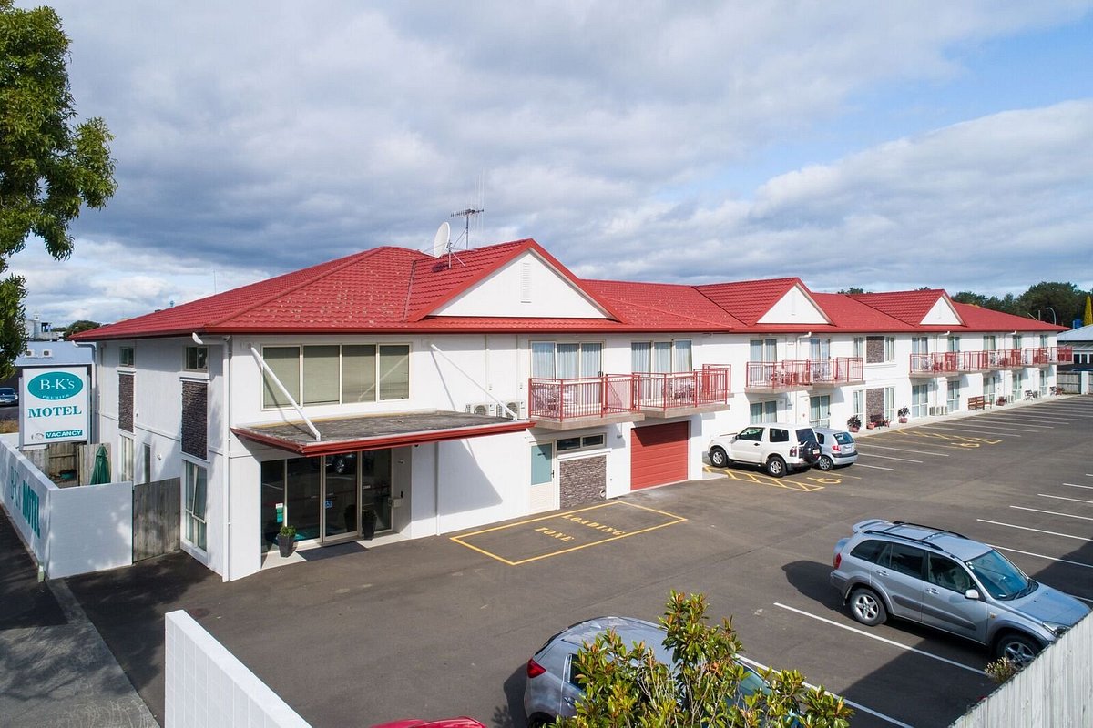 places to stay in palmerston north