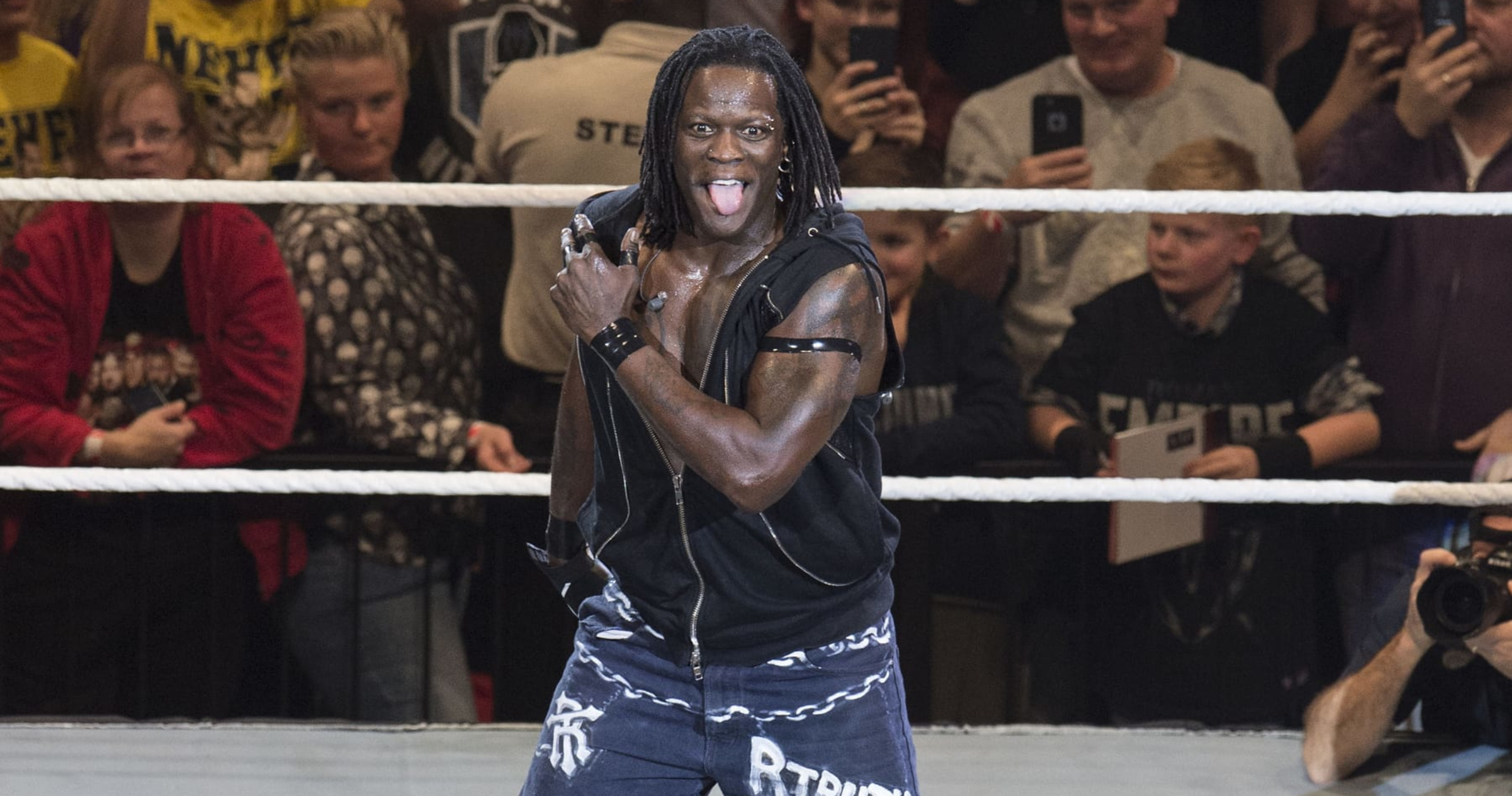 how long has r truth been in wwe