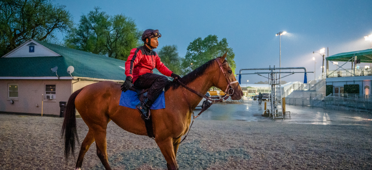 oaks day race schedule