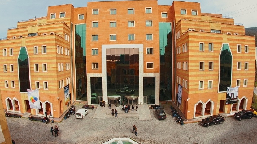 istanbul hukuk fakültesi olan üniversiteler