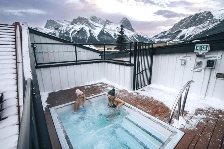 airbnb banff canada