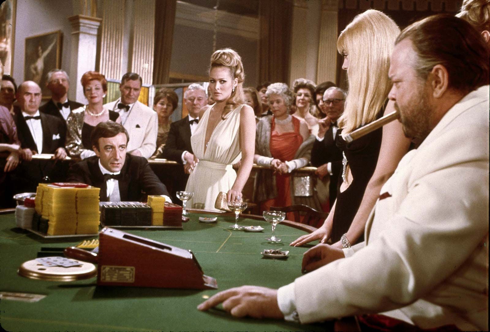 casino royale summary