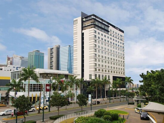 fort bonifacio hotels