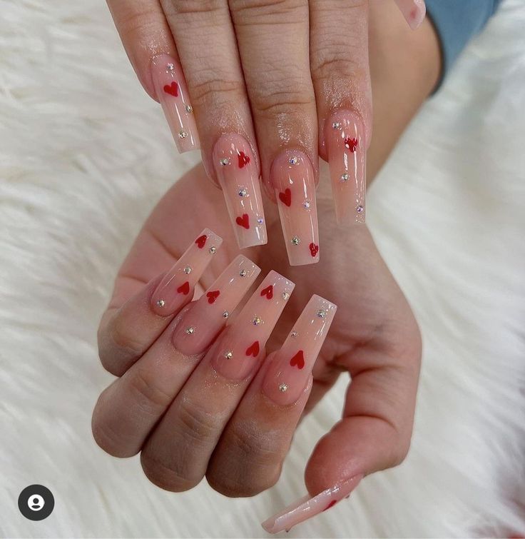 uñas acrilicas de corazones