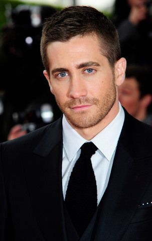 jake gyllenhaal handsome