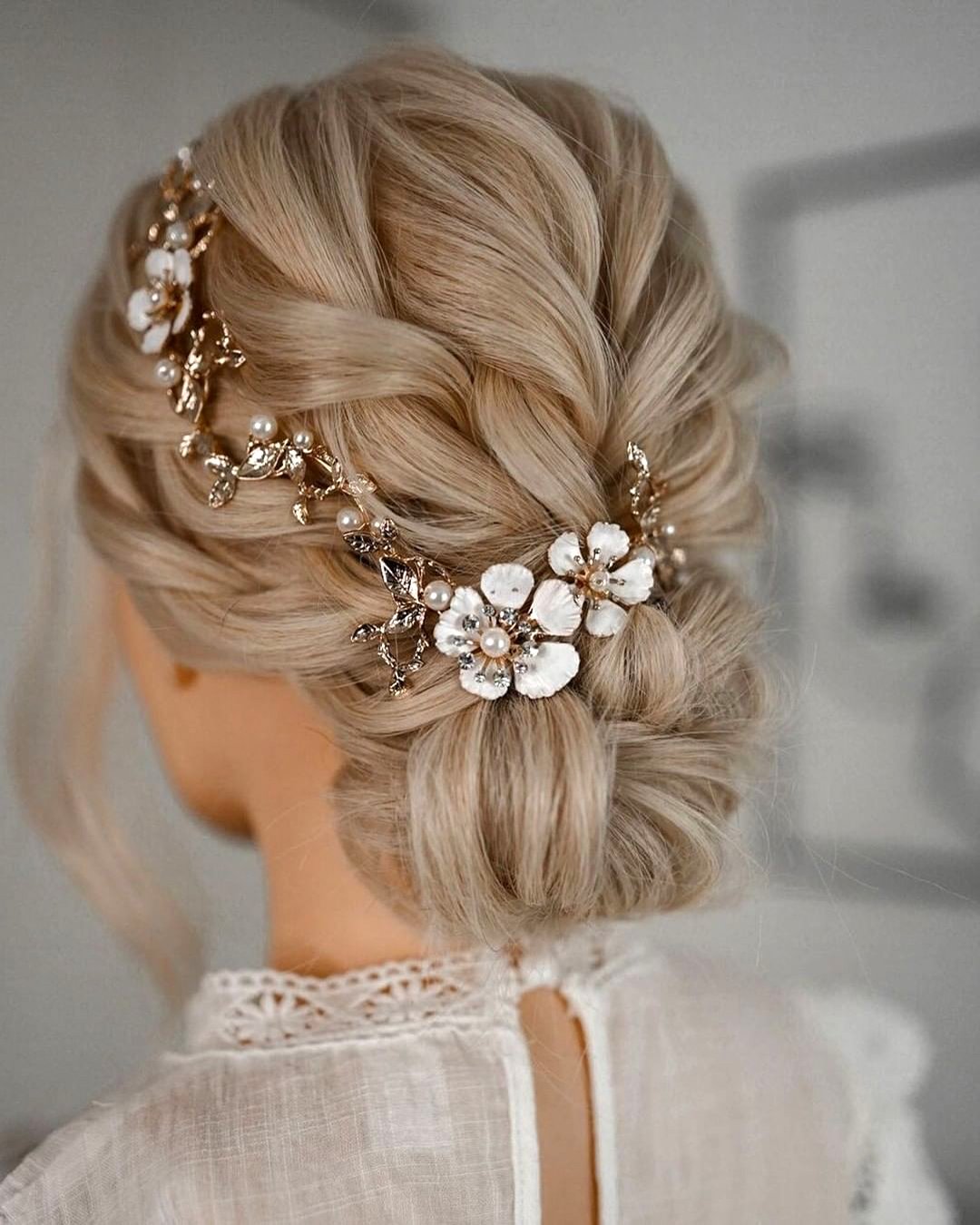 classy elegant wedding hair updo