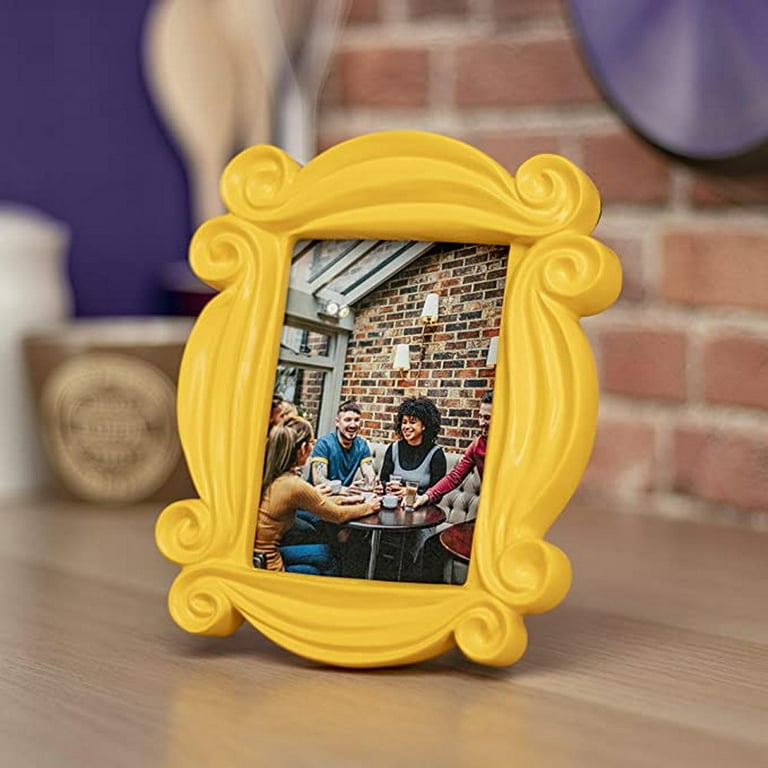 friends peephole frame