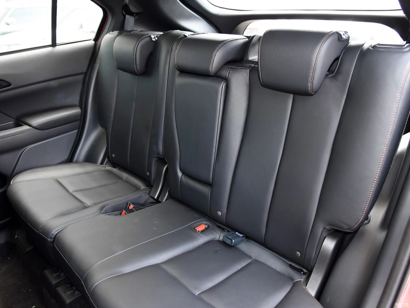 mitsubishi eclipse cross seat covers