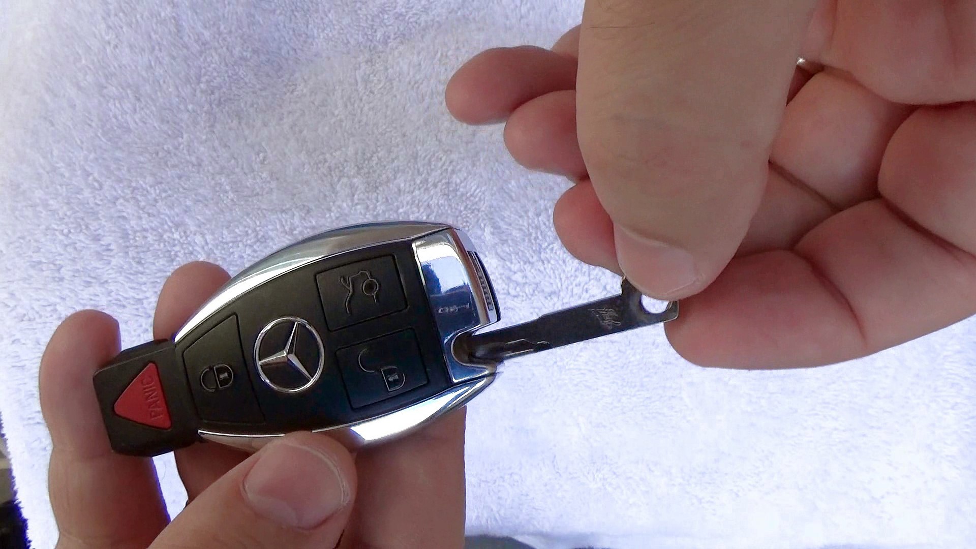 how to replace a mercedes benz key battery