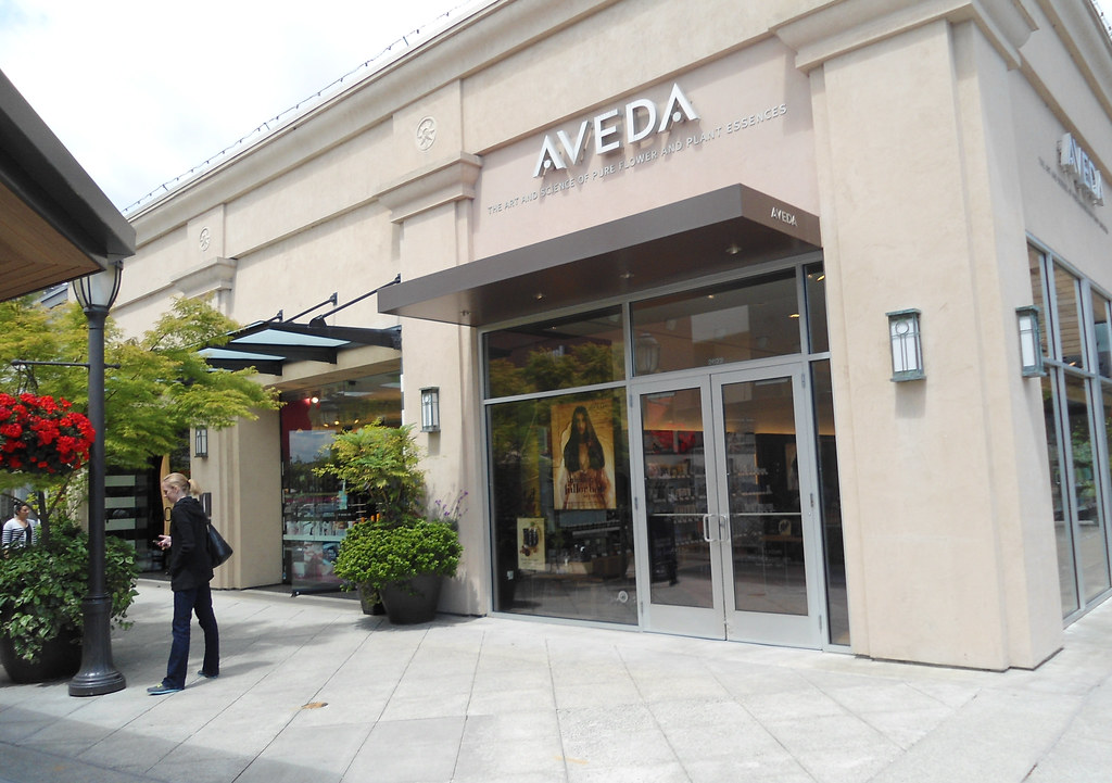 aveda u village