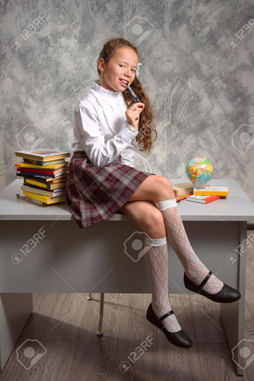 schoolgirl pictures