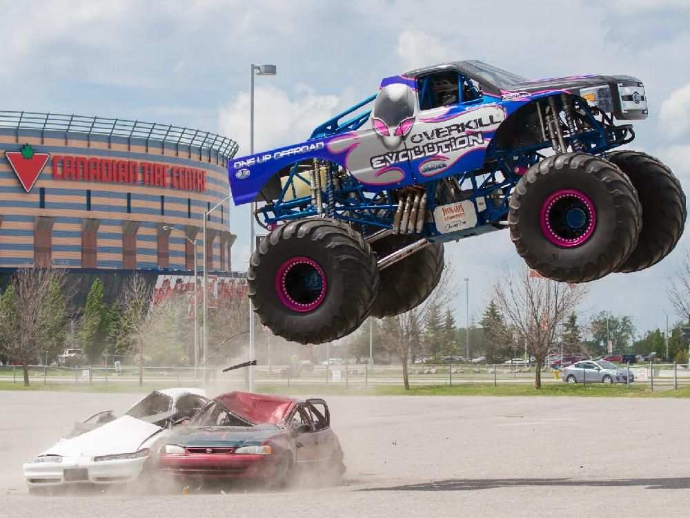 monster trucks canadian tire centre