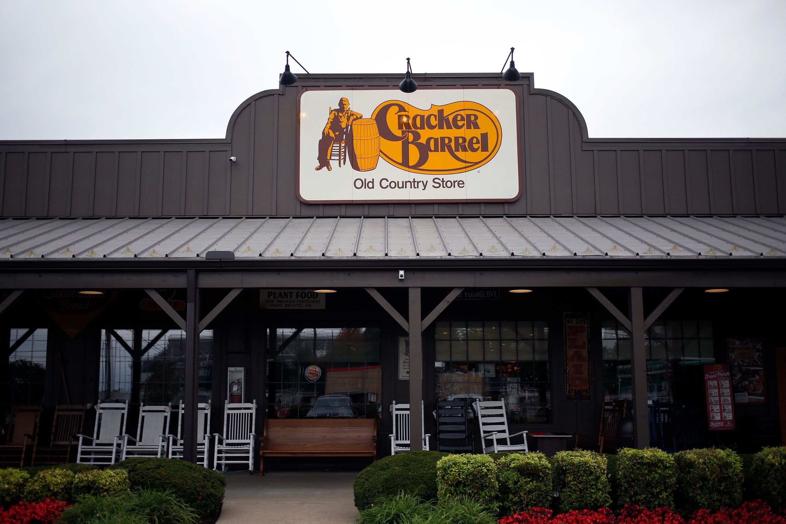 cracker barrel old country store near me