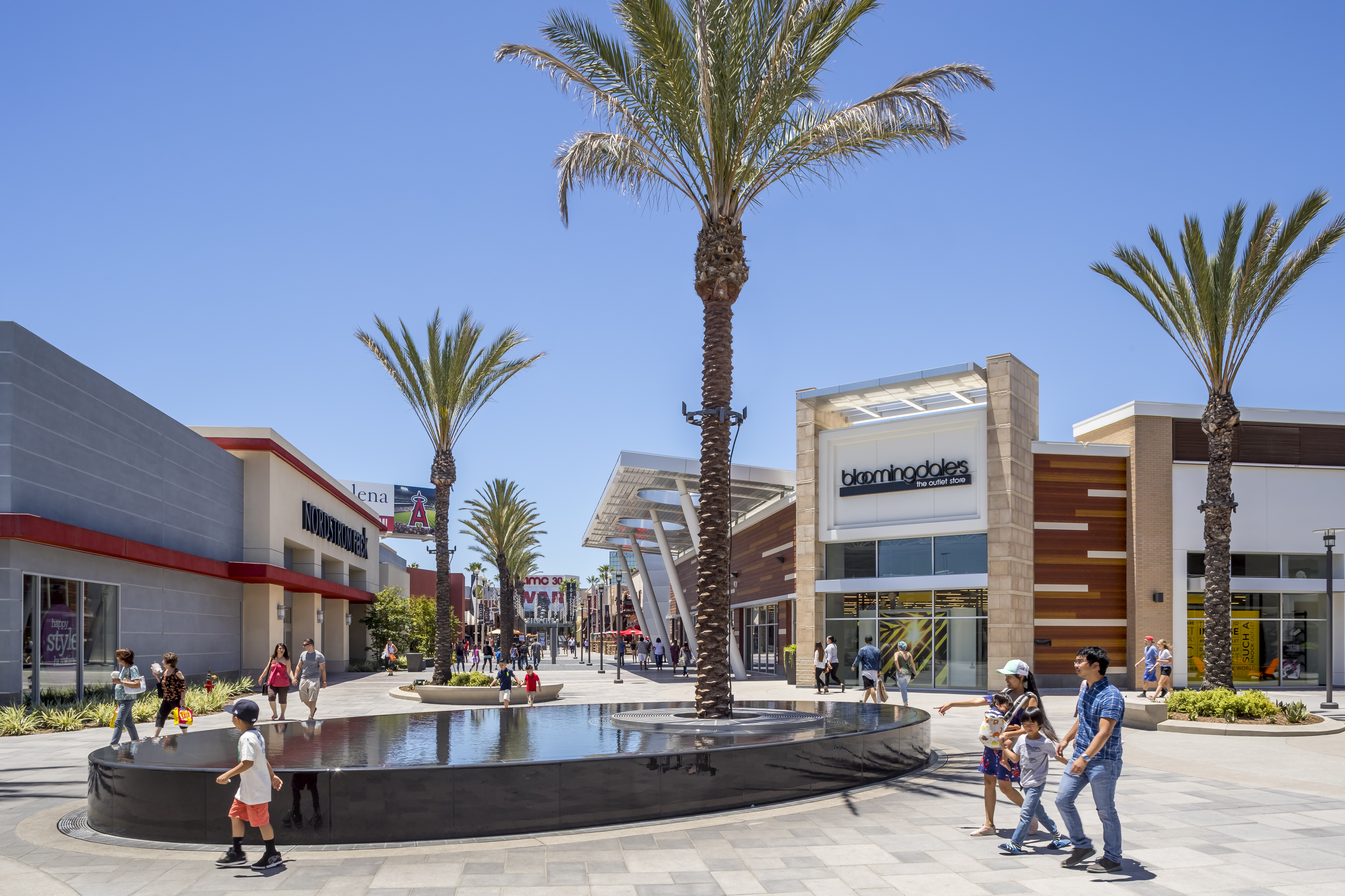 outlet anaheim california