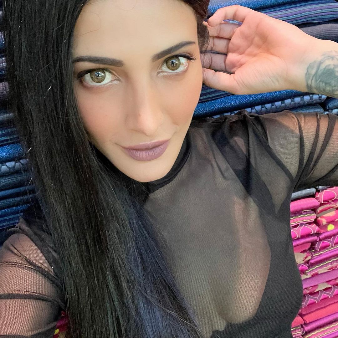 shruti hasan insta