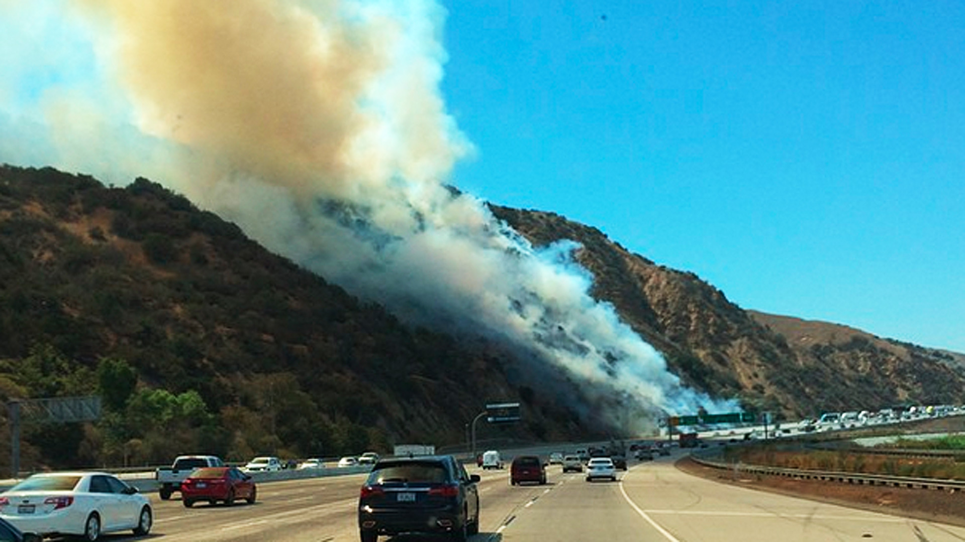 fire on 91 freeway today