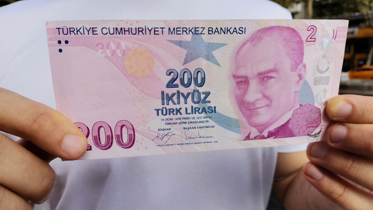 9 bin türk lirası kaç dolar yapar