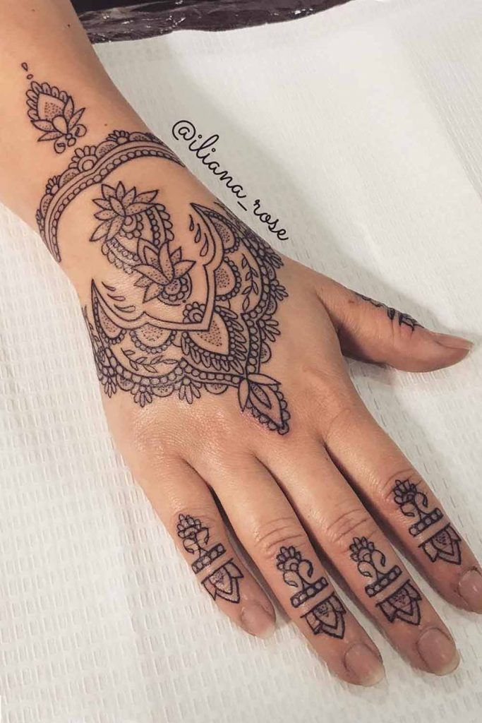 pretty hand tattoos for women