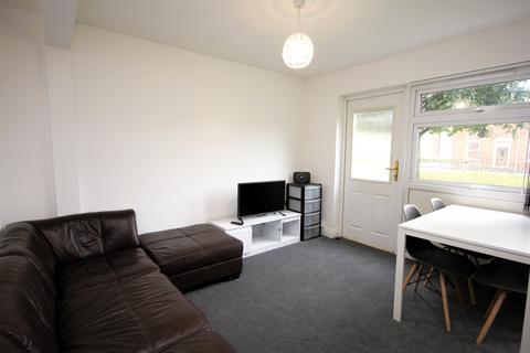 4 bedroom house for rent preston