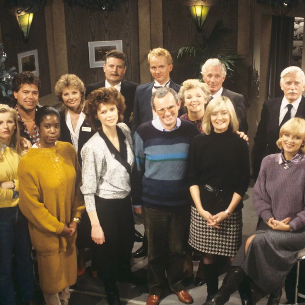 crossroads cast