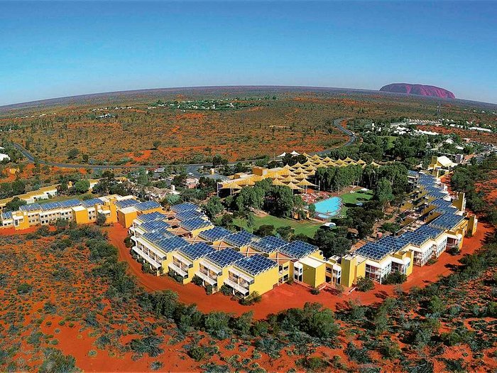 desert gardens hotel ayers rock resort