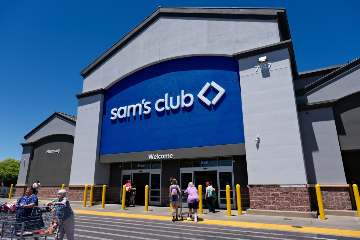 sams club hours