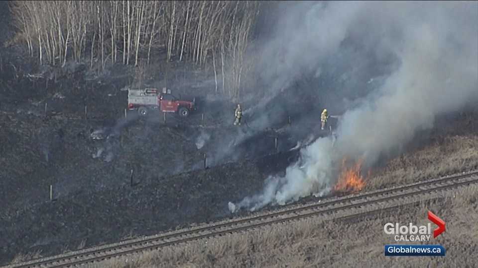 grass fire calgary today