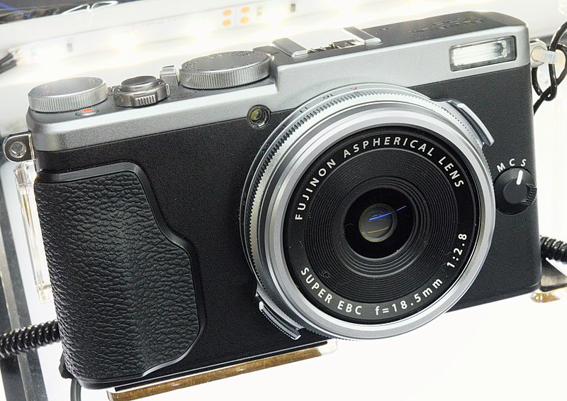 fujifilm finepix x70