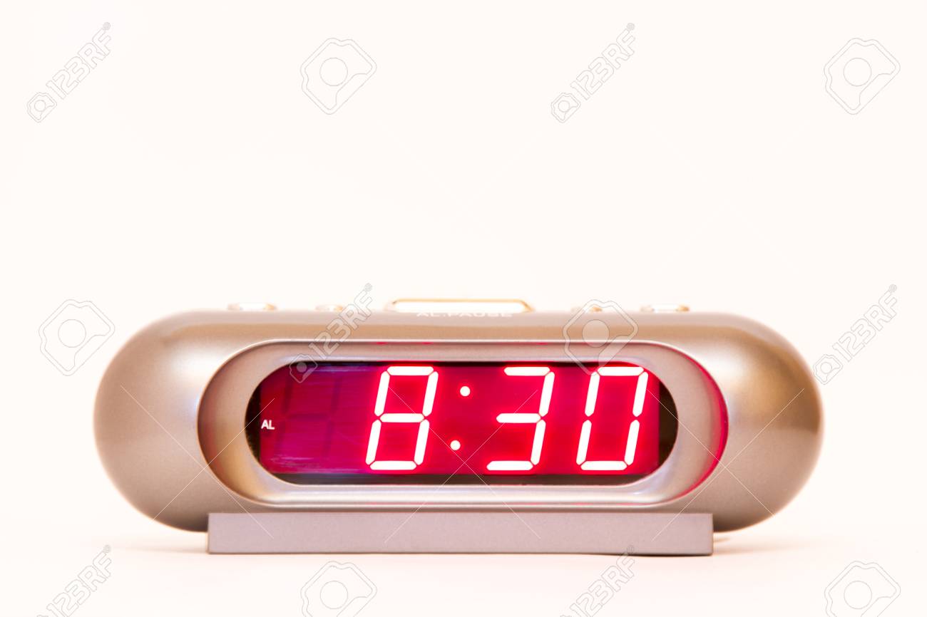 poner el despertador a las 8:30