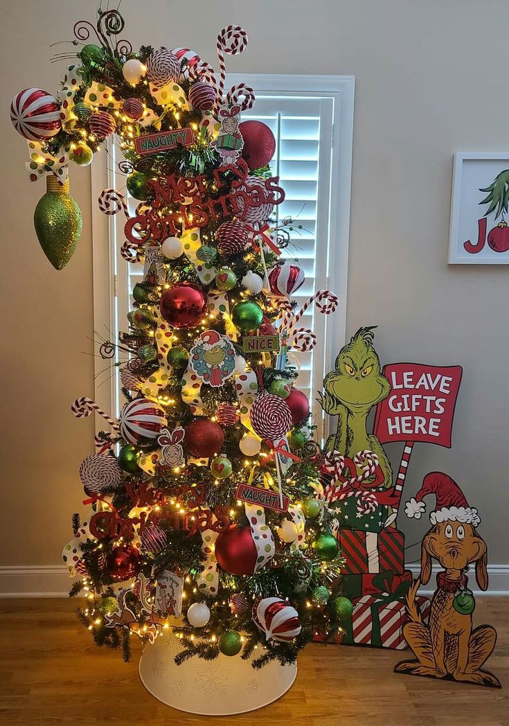 the grinch xmas tree