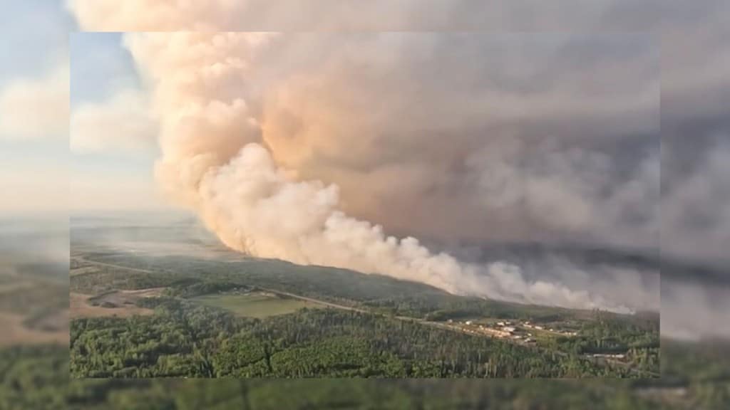 fort nelson fire