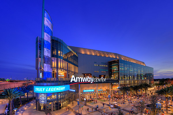 restaurants near amway arena orlando