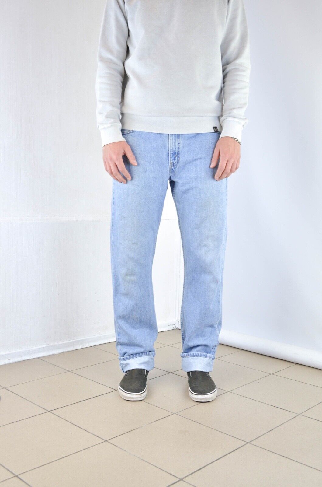 levis sky blue jeans