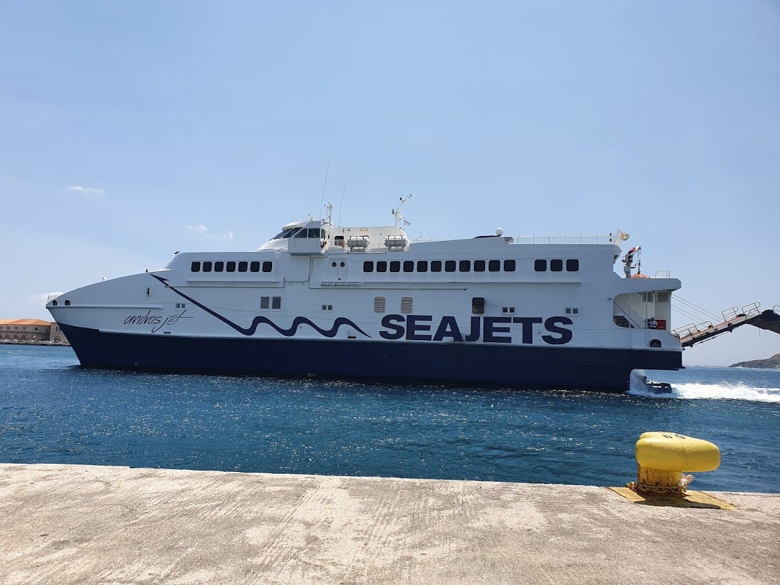 ferry naxos santorini