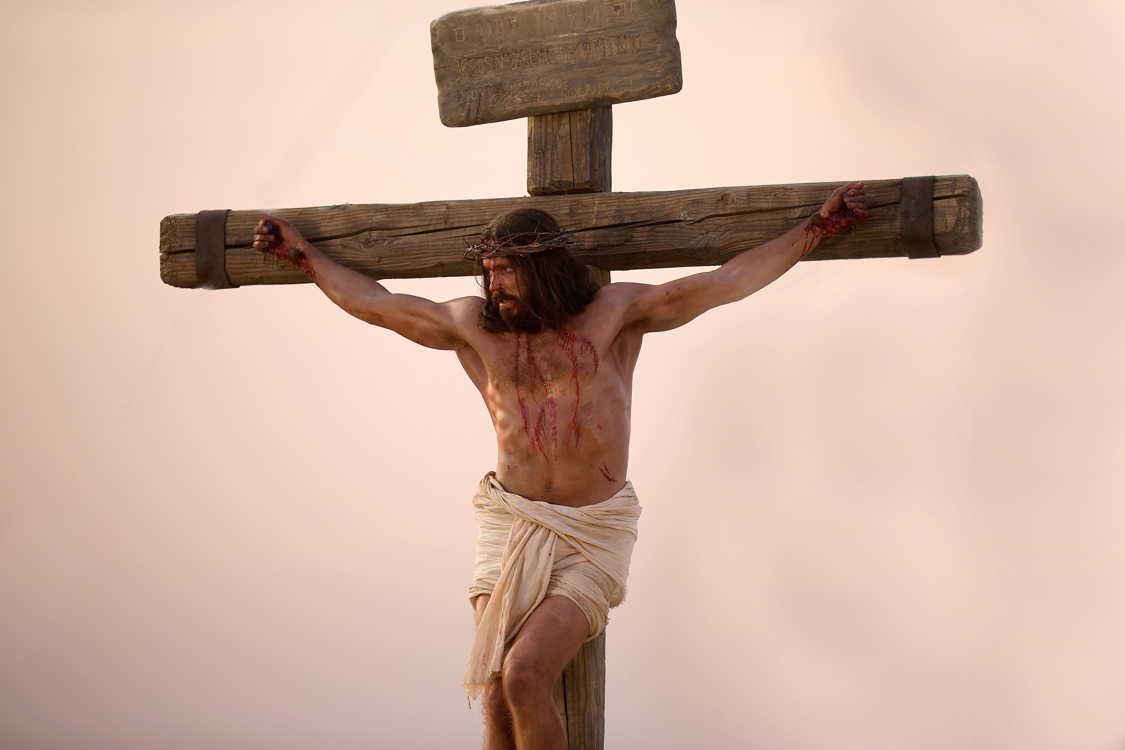 jesus on the cross pictures