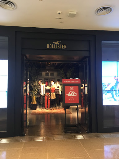 hollister near me