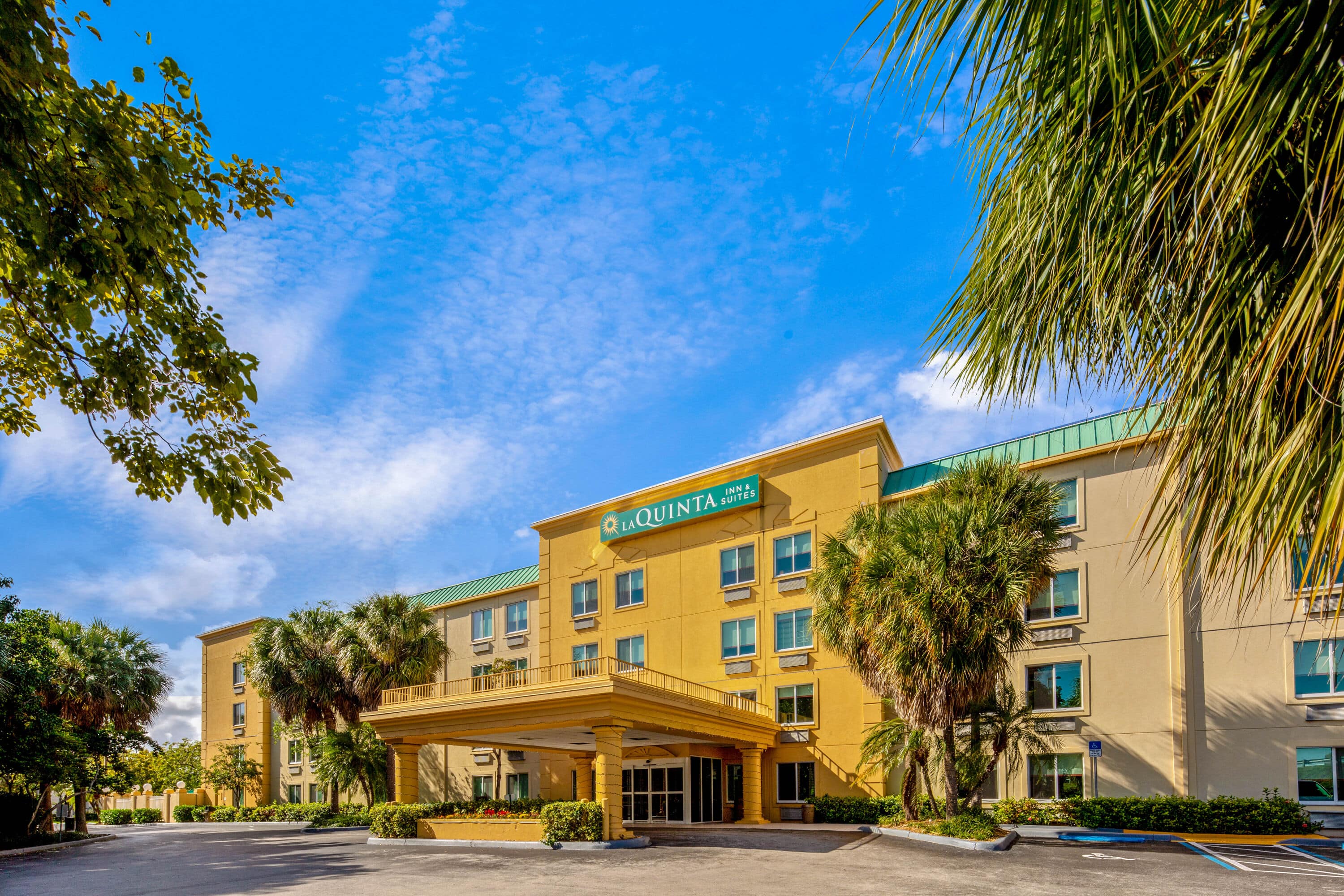 la quinta inn & suites miami