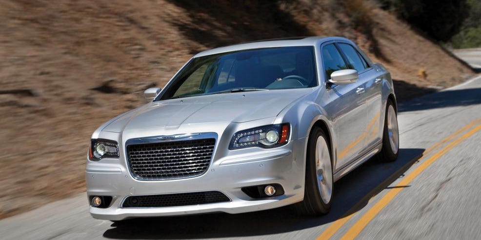 chrysler 300 srt8 specs