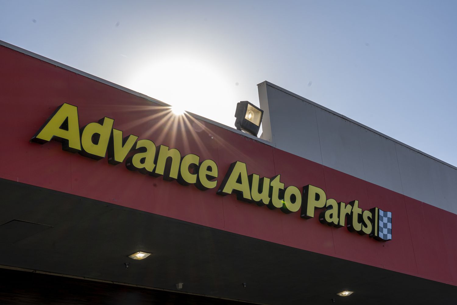 advance auto parts news today