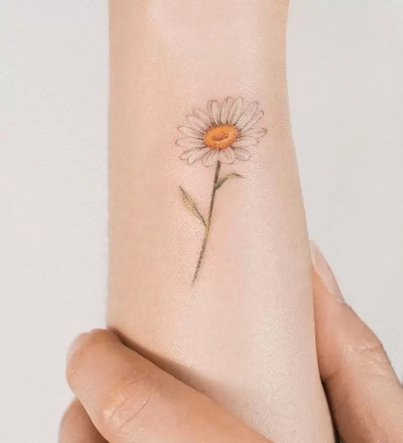 daisy tattoo small