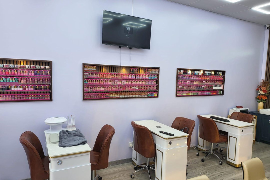 nails lavender hill