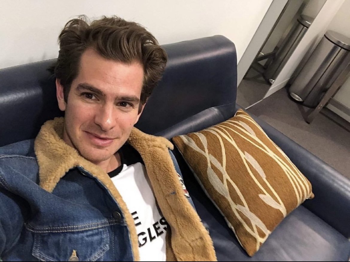 andrew garfield selfie